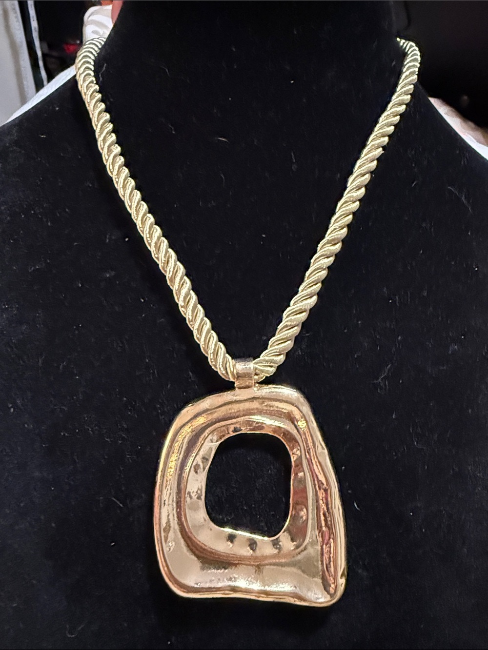 New Women’s 14” Gold-Tone Abstract Pendant Necklace on satin cord adjustable